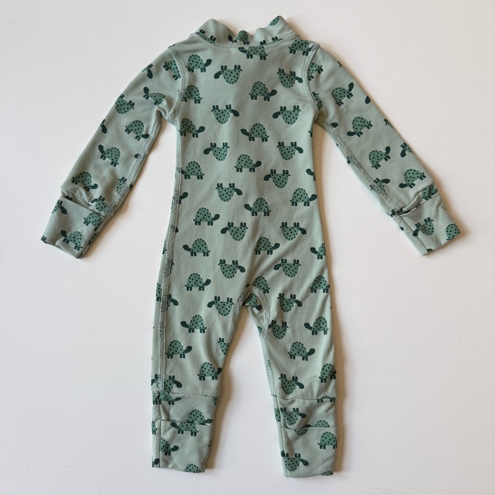 Hanna Andersson Newborn Unisex 2-Way Zip Sleepers in HannaSoft - Bundle of 3 - Picture 15 of 16
